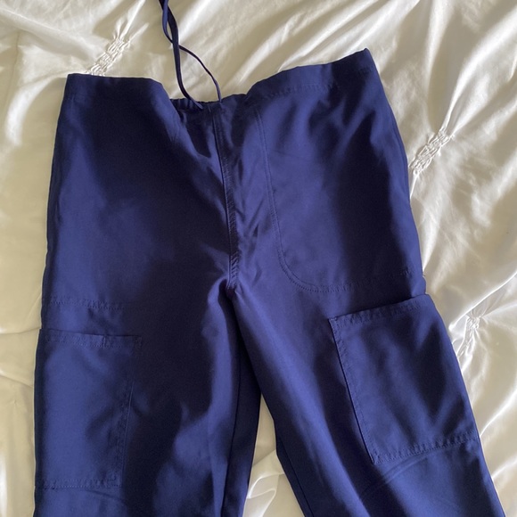 Navy Scrubstar scrub set - Picture 4 of 6